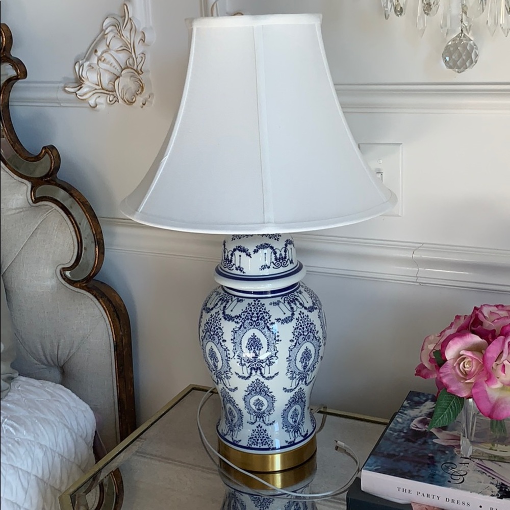 Blue and white lamp